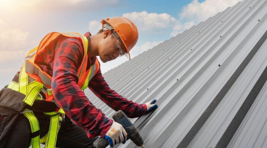 Professional Emergency Roof Repairs services in Hood, VA
